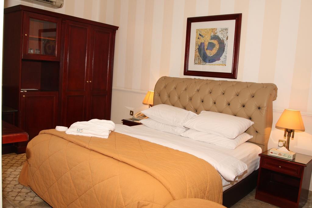 Al Bustan Hotel Doha Exterior foto