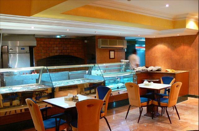 Al Bustan Hotel Doha Exterior foto